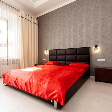 Appartamento Vip Студио На Дерибасовской Odessa Esterno foto